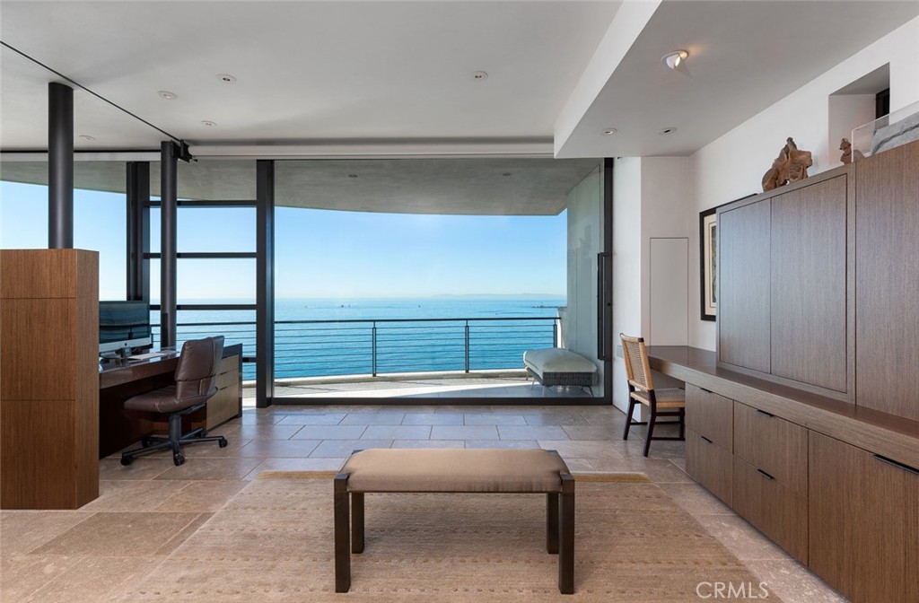 Corona del Mar South of PCH (CDMS) - Residential