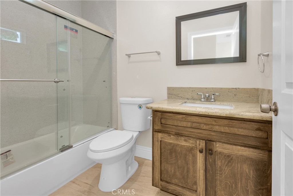 Photo 13 of 22 of 2101 W 76th Street house