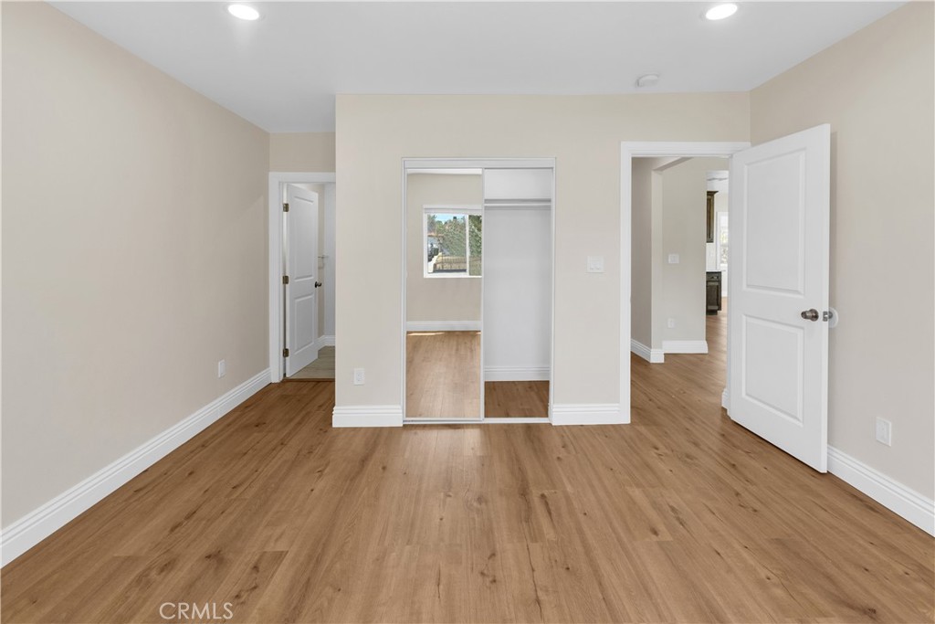 Photo 15 of 22 of 2101 W 76th Street house