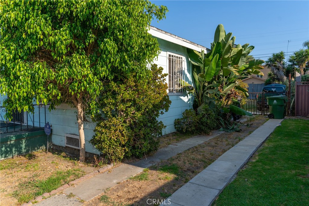 708 E 76th Street