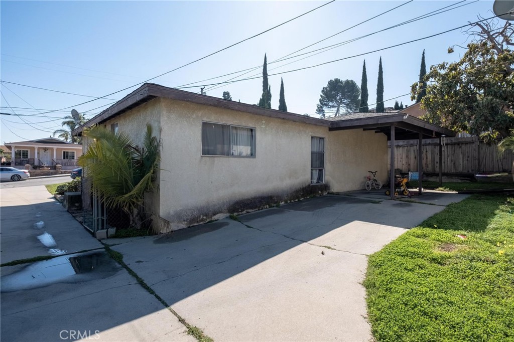Properties 4 25911 Hillworth Avenue