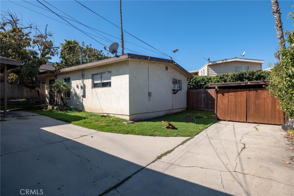 Properties 3 25911 Hillworth Avenue