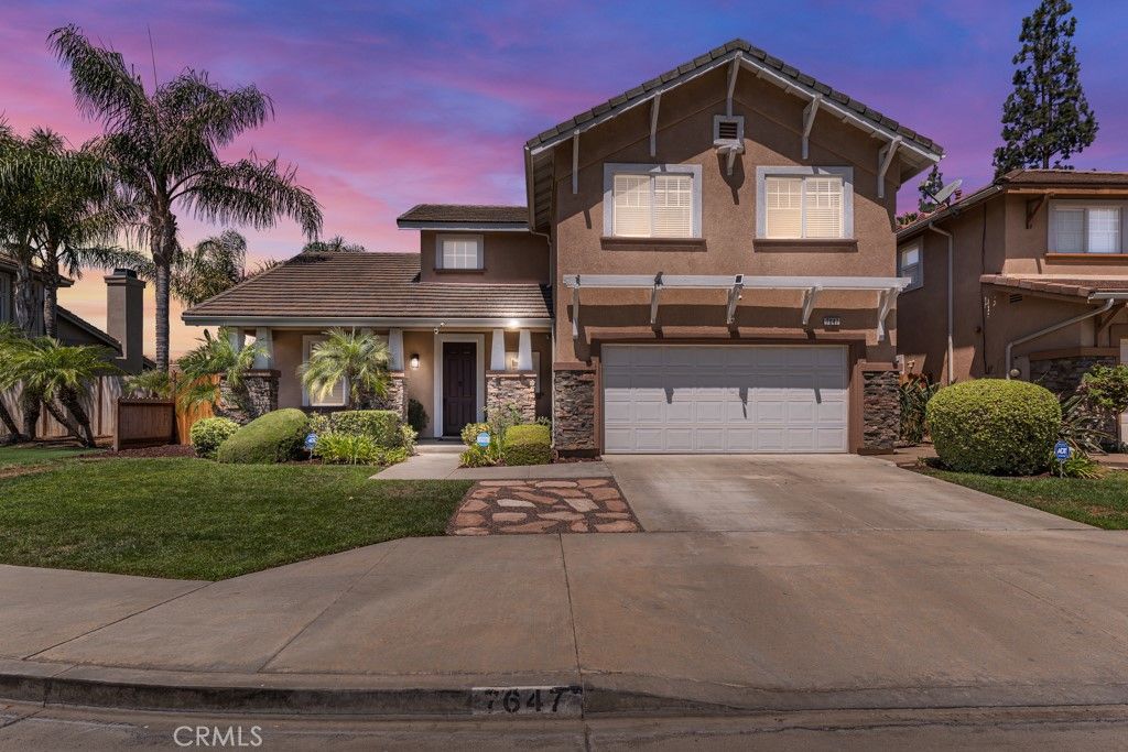 listing image 130727556230025820611