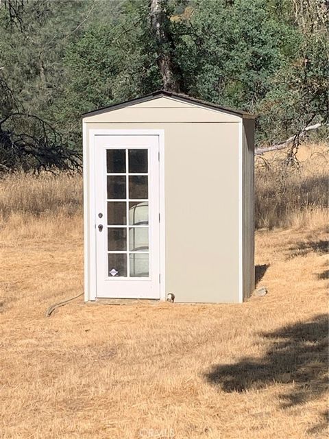 A home in Mariposa