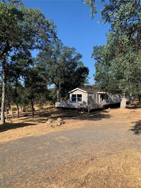 A home in Mariposa