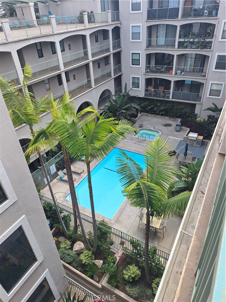 Downtown (DT) - Residential