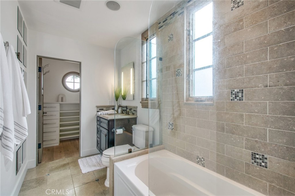 Lido Island (LIDO) - Residential