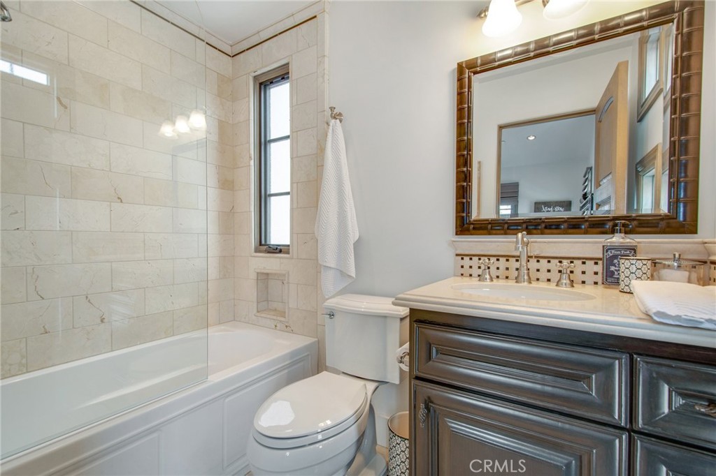 Lido Island (LIDO) - Residential