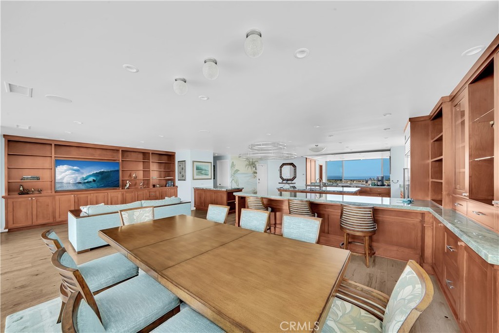 Vista Del Lido Condos (L611) - Residential