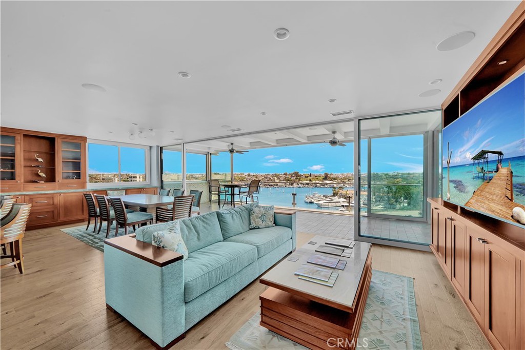 Vista Del Lido Condos (L611) - Residential