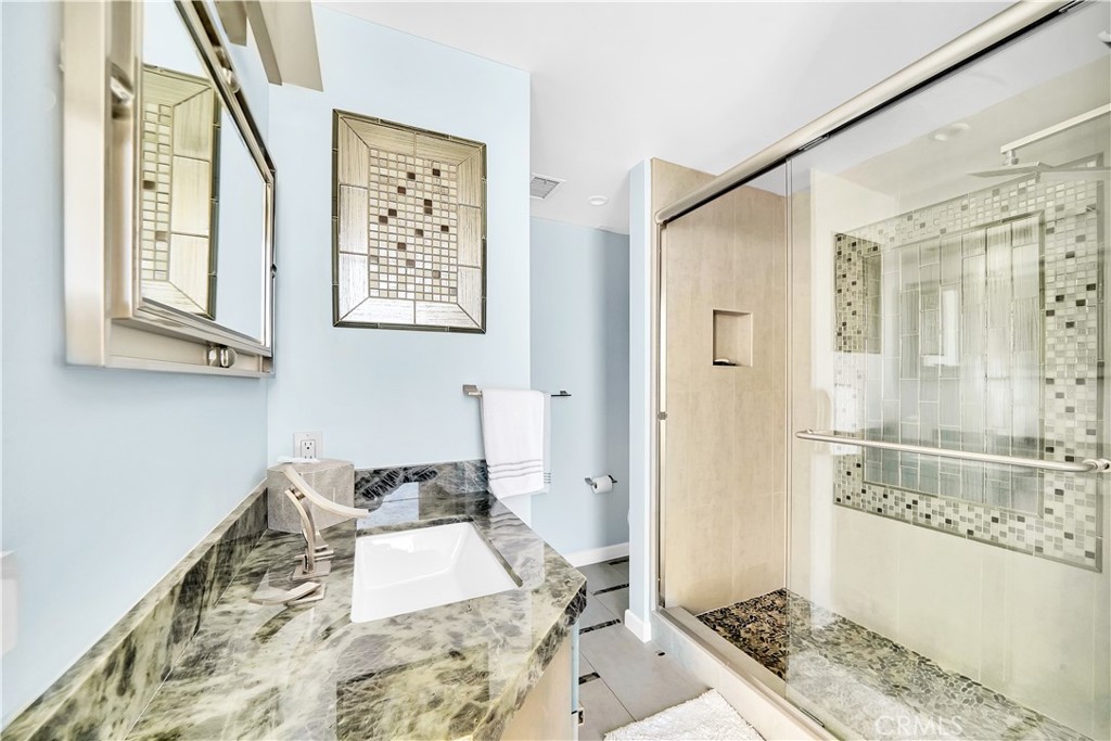 Vista Del Lido Condos (L611) - Residential