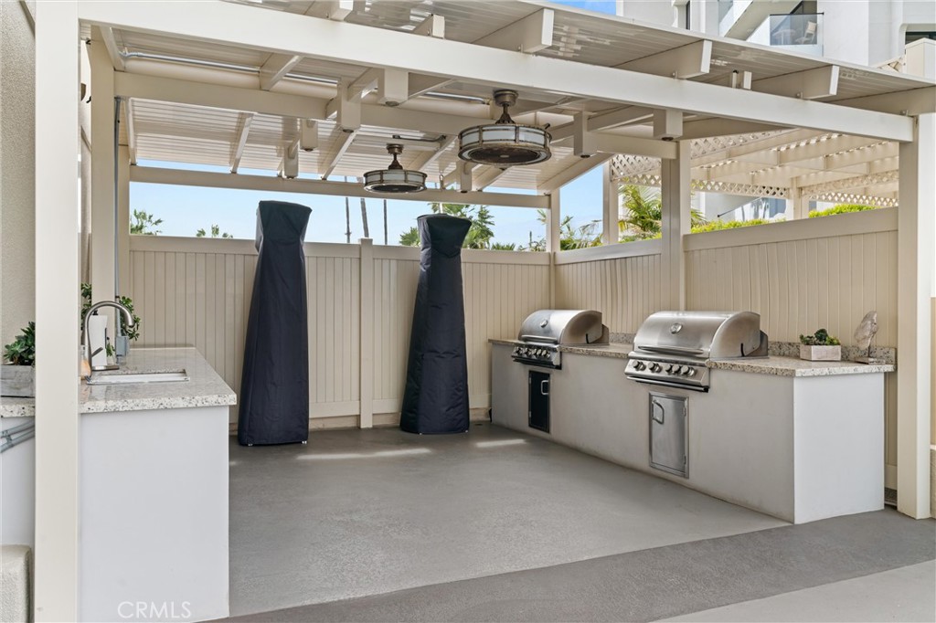 Vista Del Lido Condos (L611) - Residential