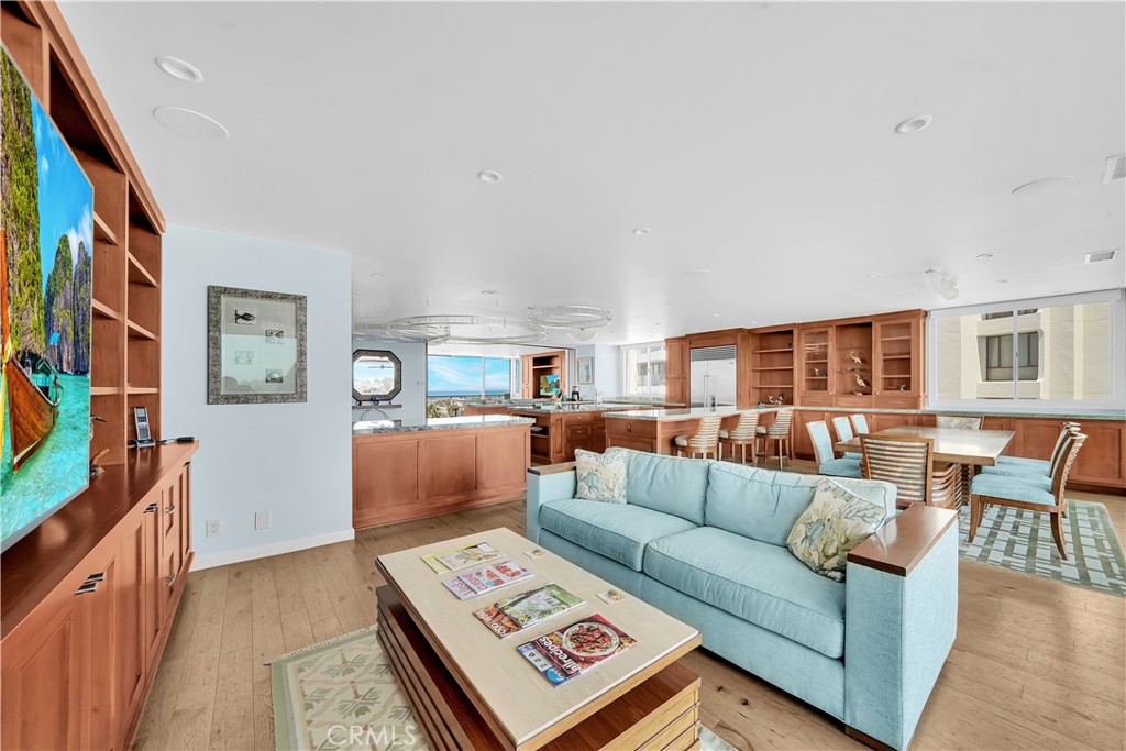 Vista Del Lido Condos (L611) - Residential