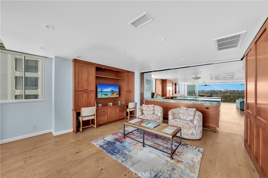 Vista Del Lido Condos (L611) - Residential