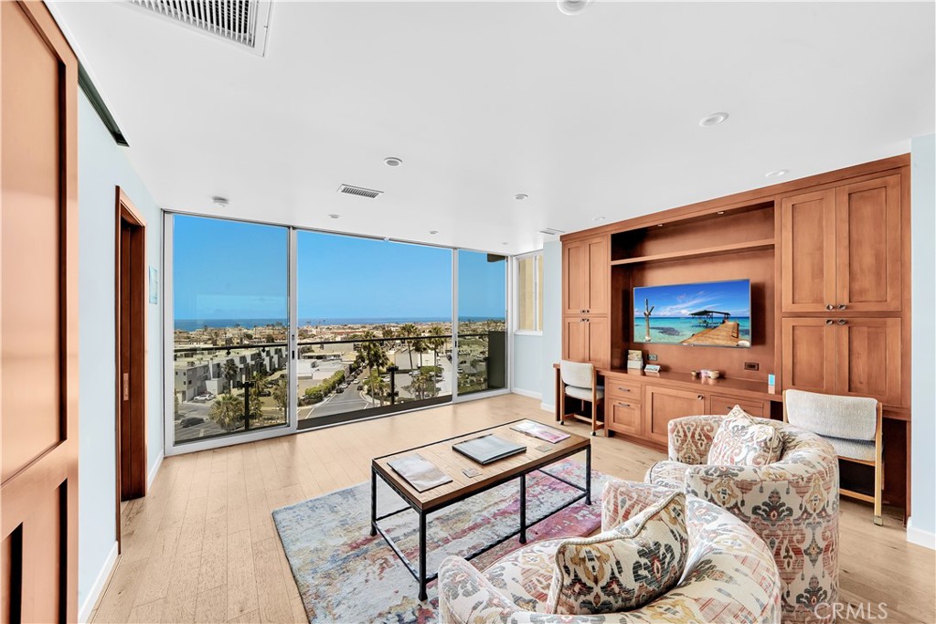 Vista Del Lido Condos (L611) - Residential