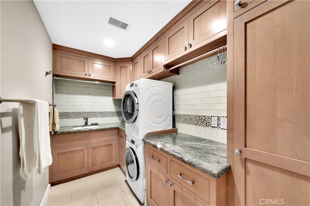 Vista Del Lido Condos (L611) - Residential