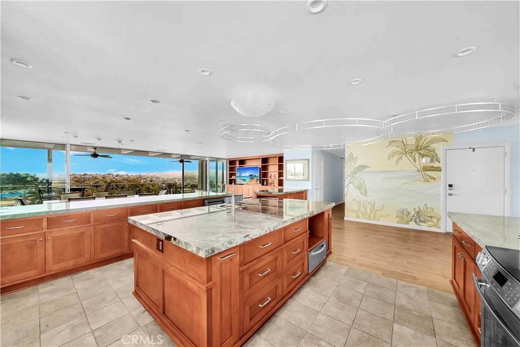 Vista Del Lido Condos (L611) - Residential