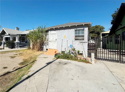 Photo of 547 W 43rd Street, Los Angeles, CA 90037 (MLS # DW24209007)