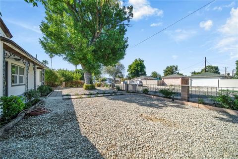 A home in Reseda