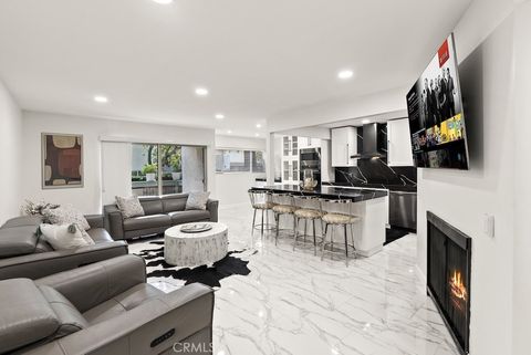 4632 Park Granada 93 Calabasas CA 91302