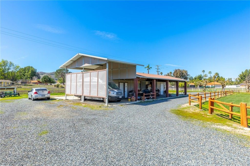 listing image 50