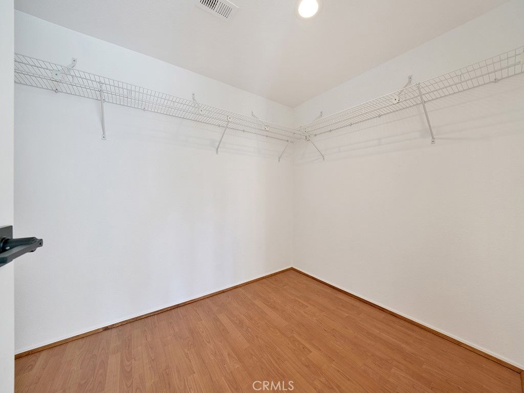 listing image 42