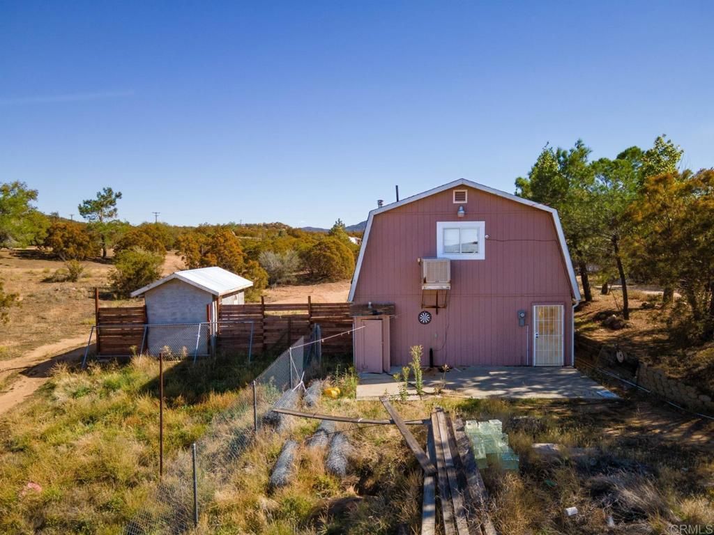 listing image 130725324680740203187
