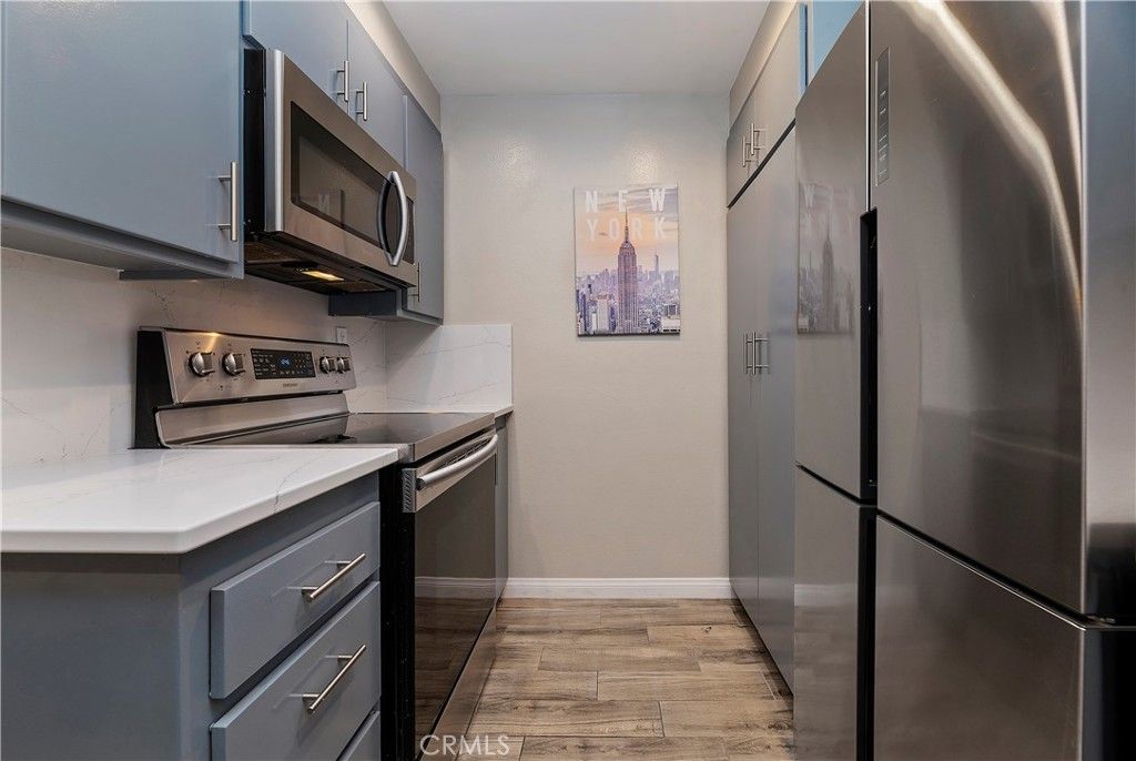 listing image 130722010721619137881