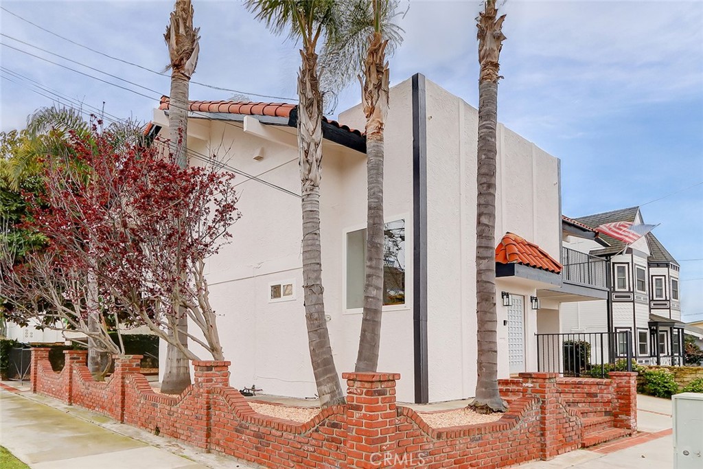 Photo 40 of 40 of 220 Beryl Street house