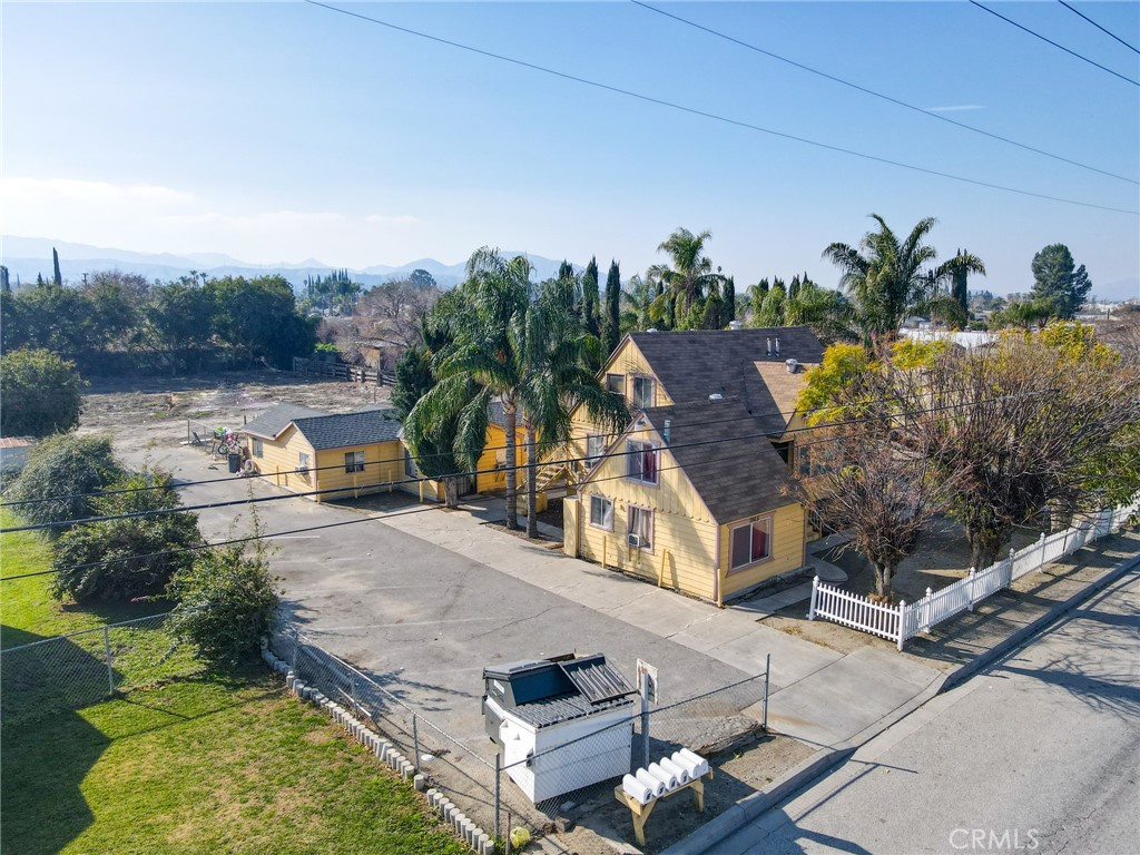 1965 E San Bernardino Avenue