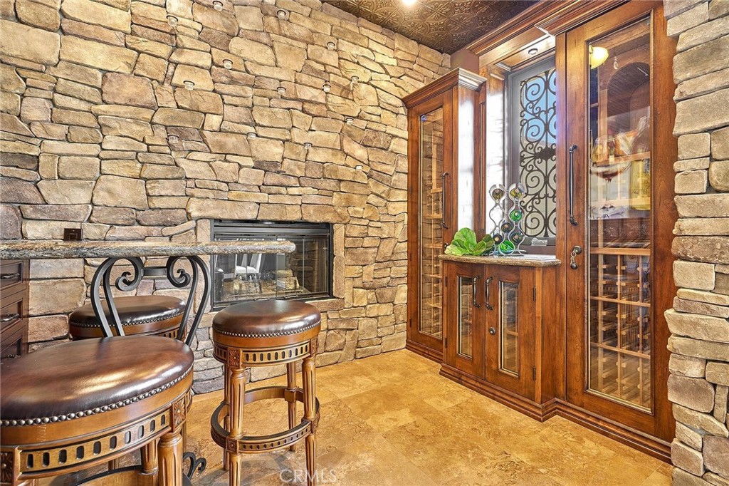 ,Manor - Residential