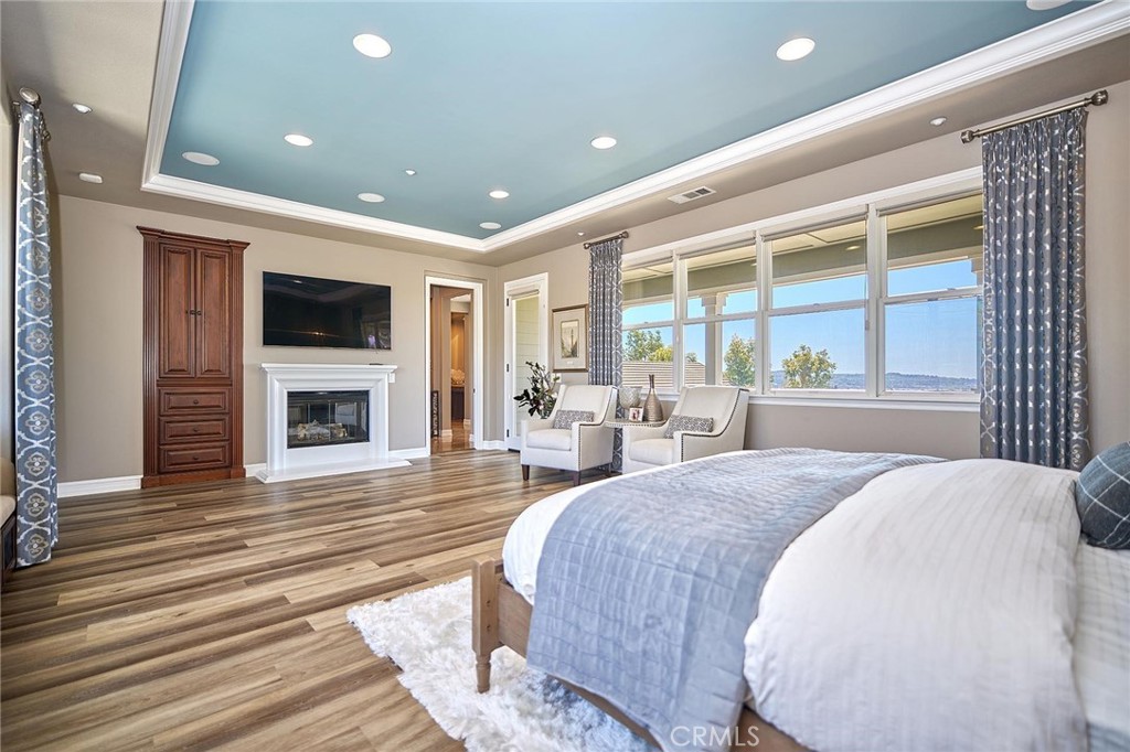 ,Manor - Residential