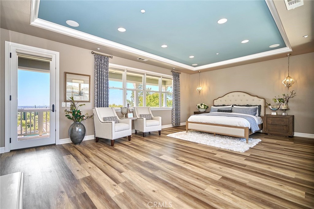 ,Manor - Residential