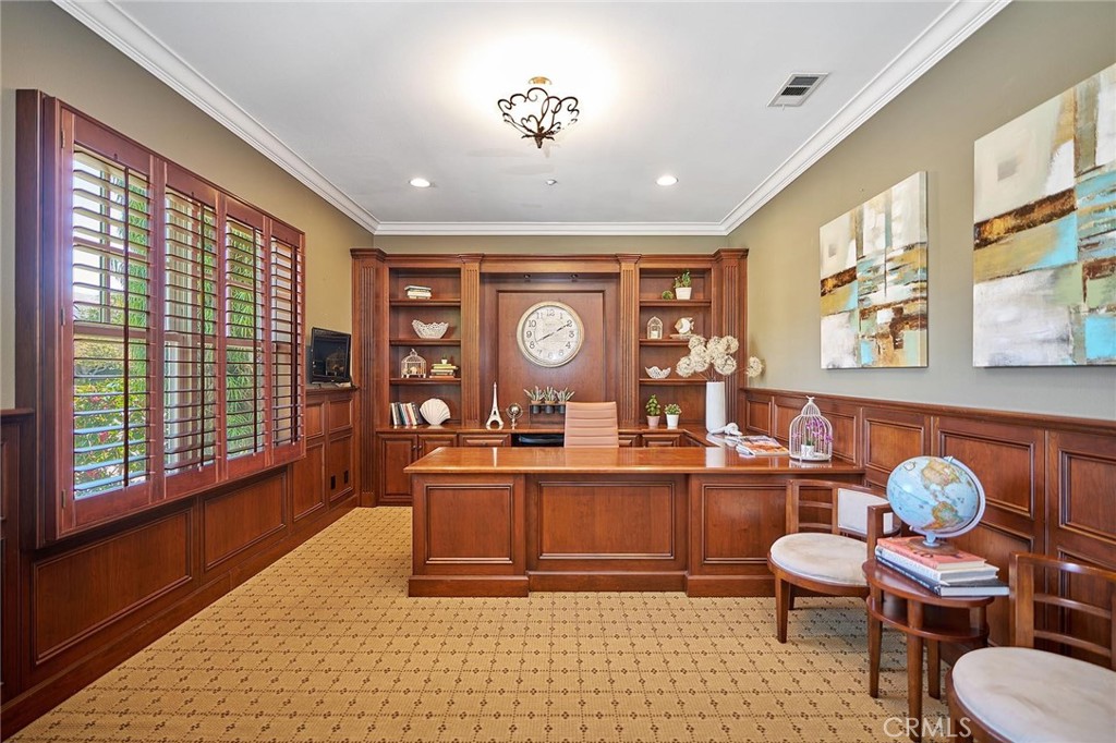 ,Manor - Residential