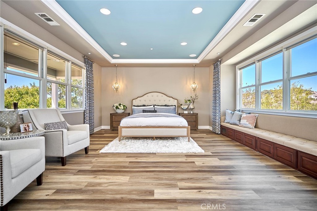 ,Manor - Residential