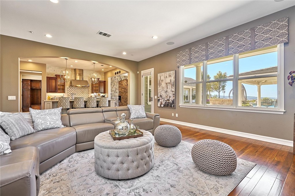 ,Manor - Residential