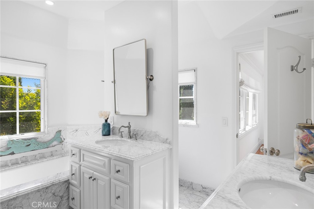 Hunt Club (HC) - Residential