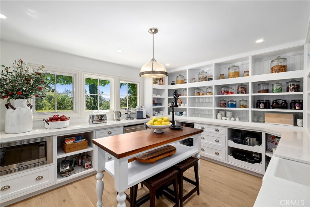 Hunt Club (HC) - Residential