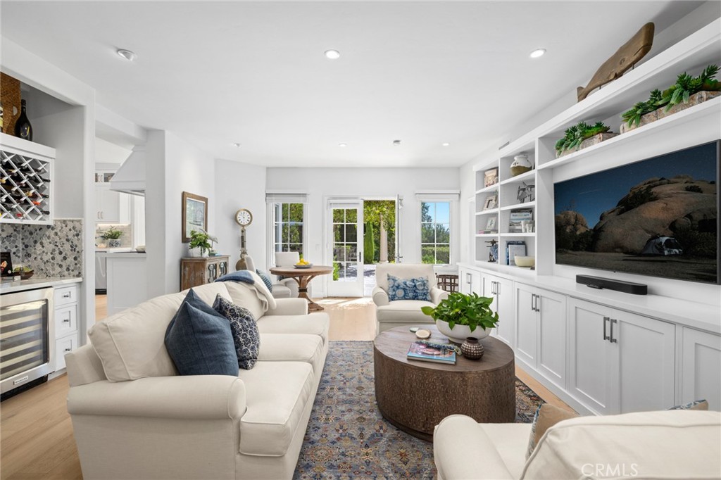 Hunt Club (HC) - Residential