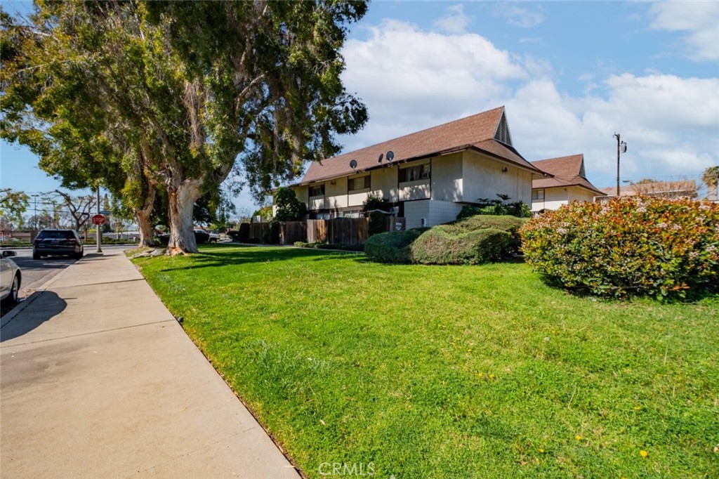 1935 Royalty Drive