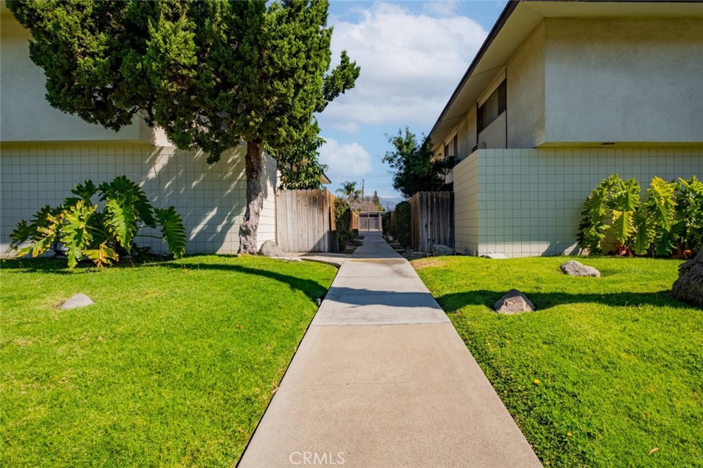 1935 Royalty Drive