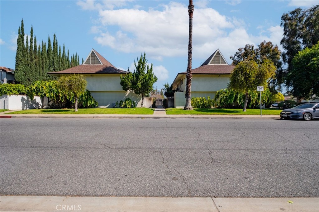 1935 Royalty Drive