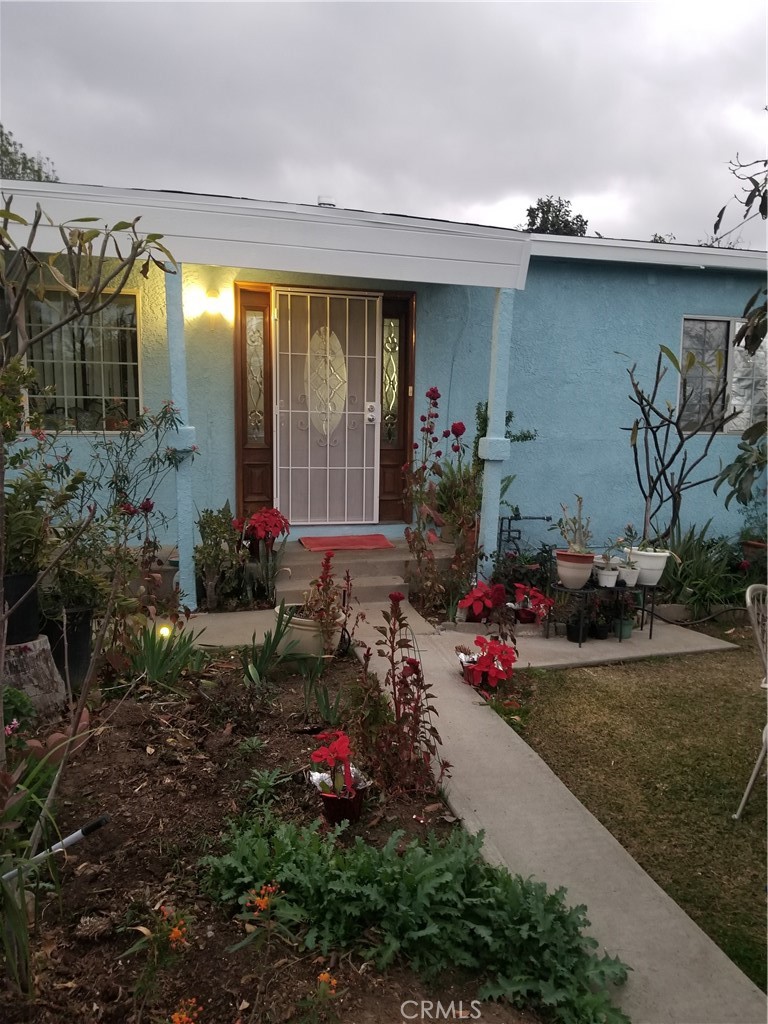 Properties 1 2236 Broach Avenue