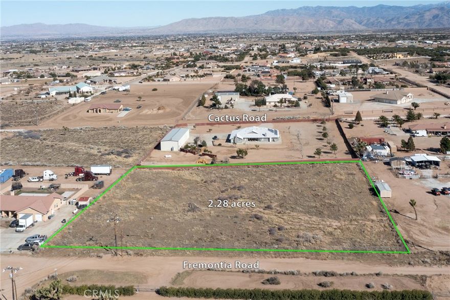 2.28 acres parcel in the Oak Hills area.   Unlock the potential of your new property zoned as Oak Hills/Rural Living.  This parcel is situated near other homes and is awaiting a new owner who can build their new home.  Per public records, the water main appears to be at the street as well as other utilities being near by due to surrounding homes, buyer to verify all water and utilities.  Oak Hills is a prestigious community with shopping, freeway and other amenities near by.  You new adventures awaits you!