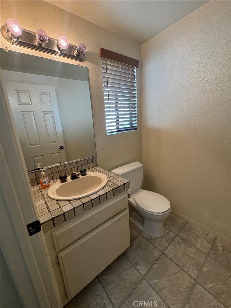 Photo 6 of 15 of 16939 Dalton Ave B condo