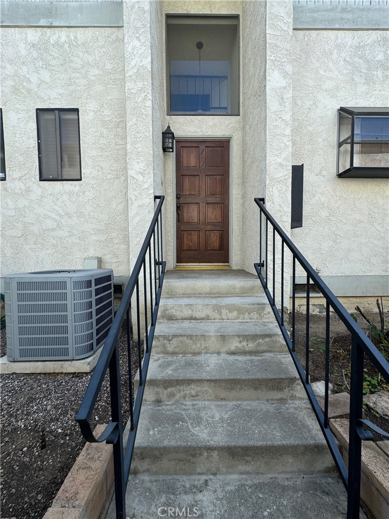 Photo 2 of 15 of 16939 Dalton Ave B condo