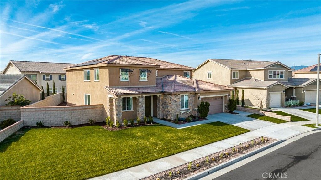 listing image 130722378172757111323