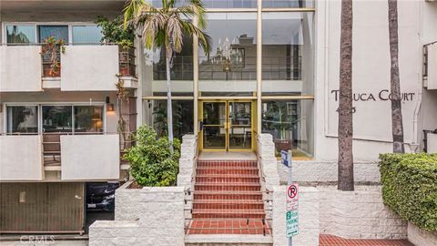 A home in Toluca Lake