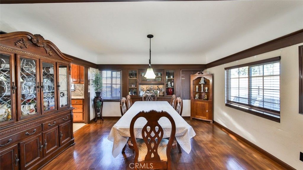 listing image 130722136065977684264
