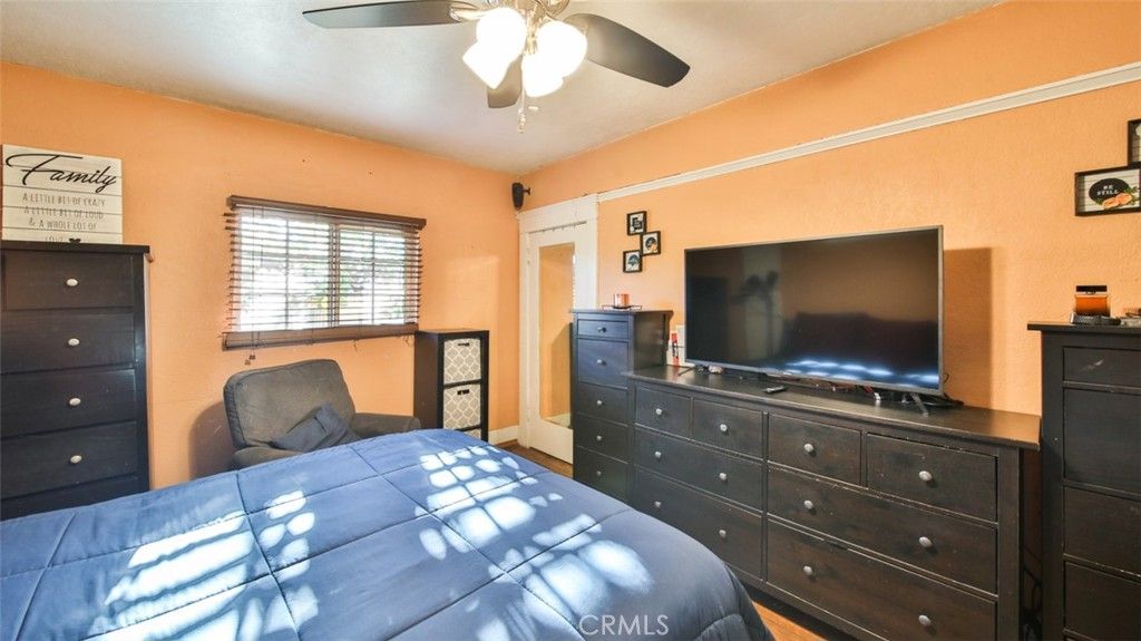 listing image 130724751676122718993